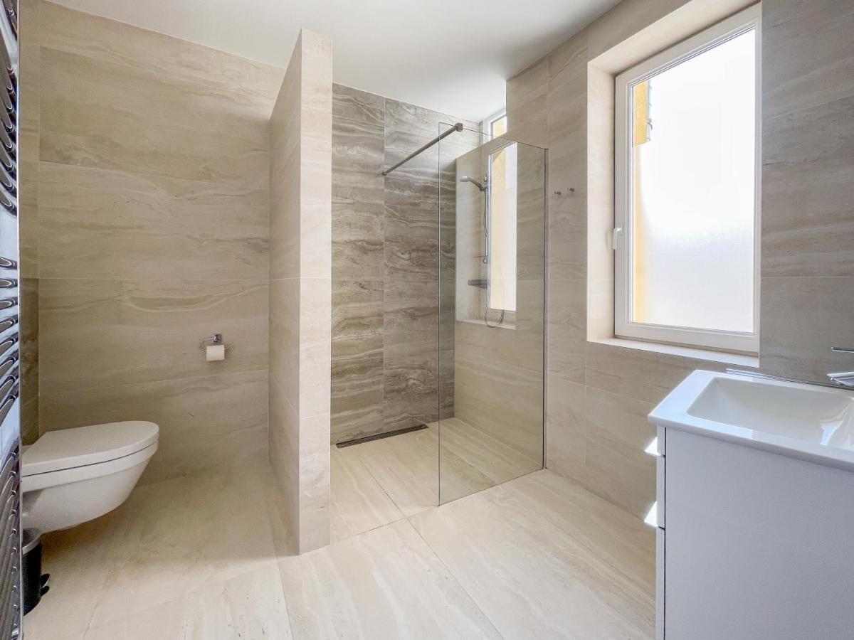 Elysian Apartment Bratislava Exterior photo